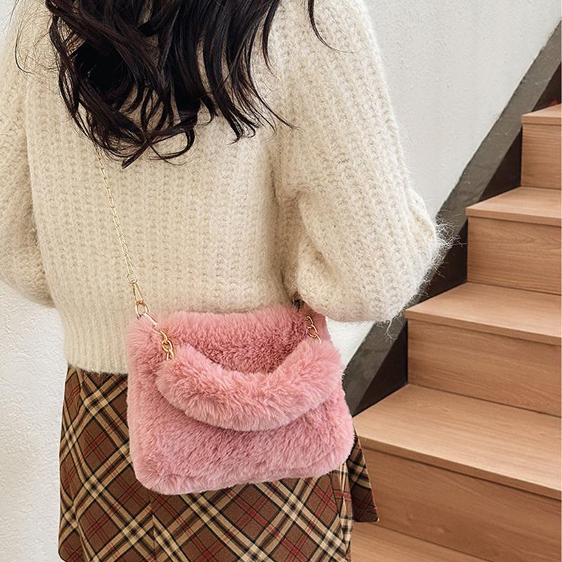 New Fashion Women Handbags Winter Furry Ladies Soft Plush Clutch Purse Shoulder Bags Fashion Female Crossbody Messenger Bag