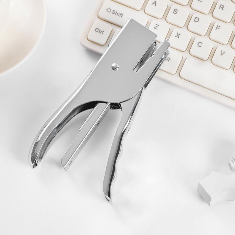 Durable Handheld No. 12 Stapler for Easy Packaging