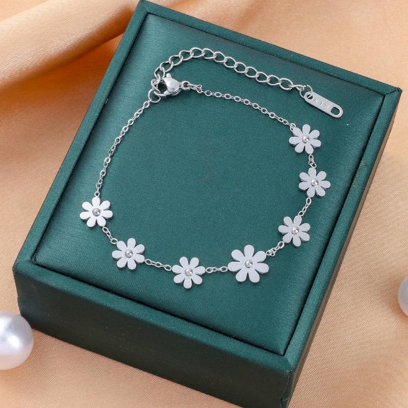 Корейский браслет женской моды из титановой стали Дун Дэмун - Нержавеющий, Высококлассный, Дизайн через границу.