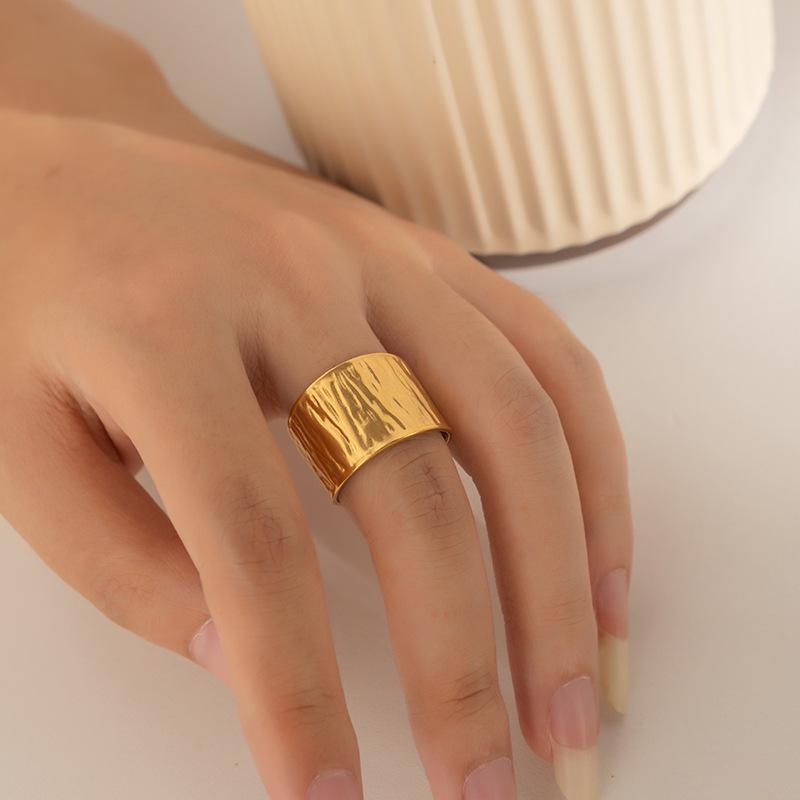 European & American Trendy Titanium Steel Geometric Open Ring - Hip-Hop Style Snake Design