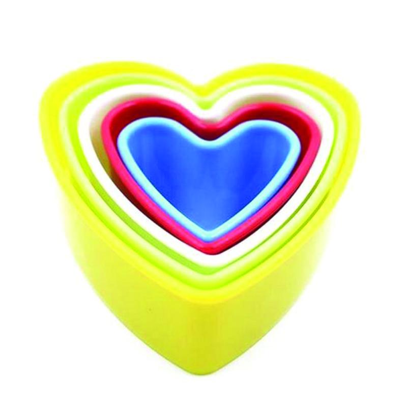 Lovely Shape DIY Cutter Mold for Fruit Fondant Cake Cookie Baking Tools Random Color