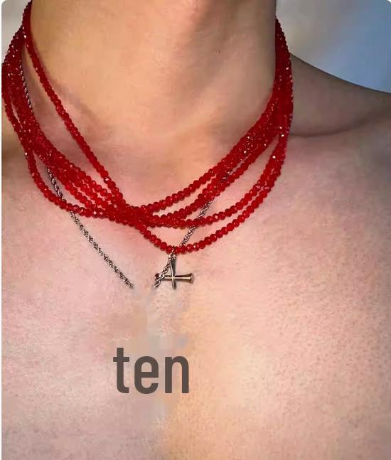 Многослойное колье-чокер с красным крестом 2024 года в оригинальном дизайне из титановой стали