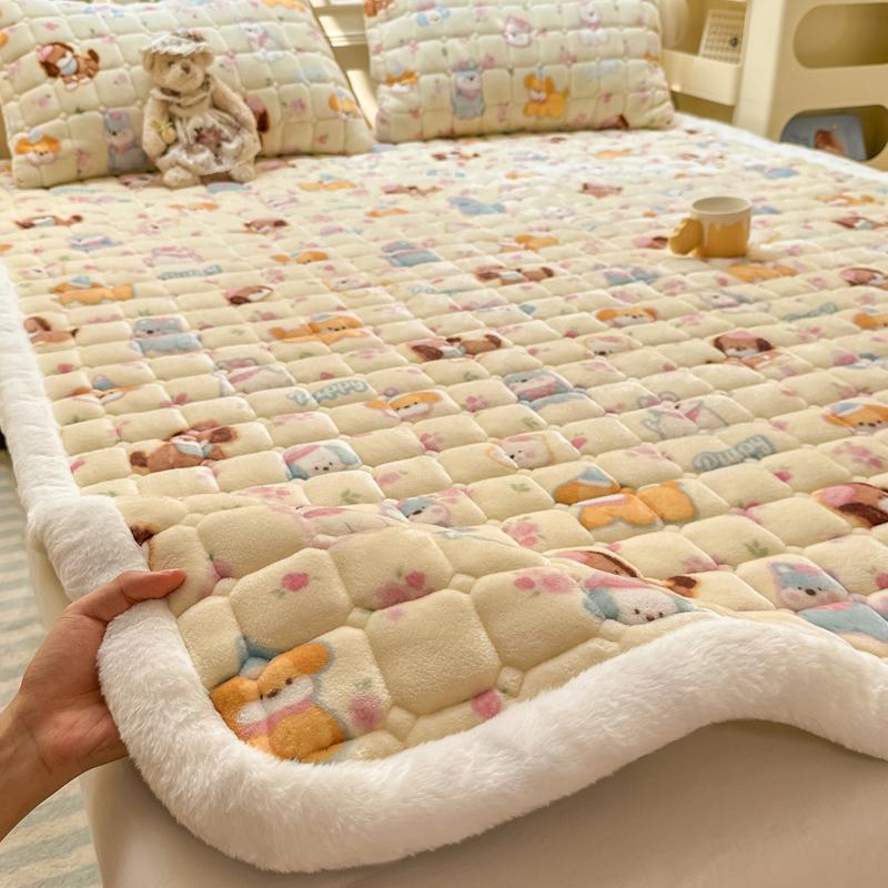 New Autumn Winter Thicken Milk Fleece Mattress Toppers Cartoon Printed Skin-friendly Cozy Mattress Pad Soft Fluffy Warm Bed Pads