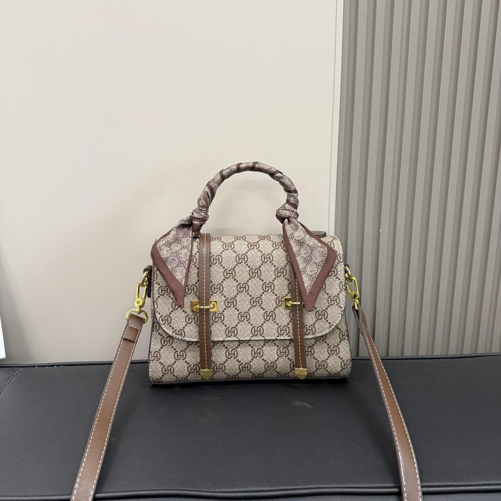 New Women's Bag Fashion Style Letter Old Flower Messenger Bag Portable Shoulder Oblique Span Bag