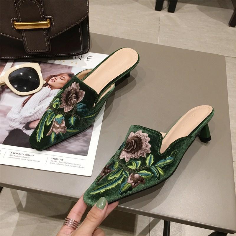Fashion 2025 Flat Heels Embroidery Slippers Women Pointed Toe Floral Mules Shoes Ladies Office Daily Slip On Slides Green Velour Sandals