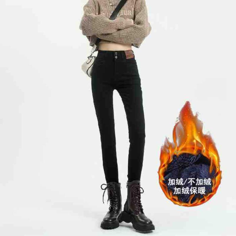 Добавьте флисовое утолщение для похудения с помощью шорт-карандаш