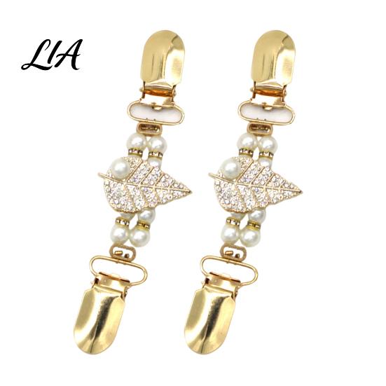 Dress Closure Clips 2Pcs Vintage Sweater for Women Girls, Retro Faux Pearl And Rhinestones Cardigan Clips, Elegant Autumn Winter Accessories