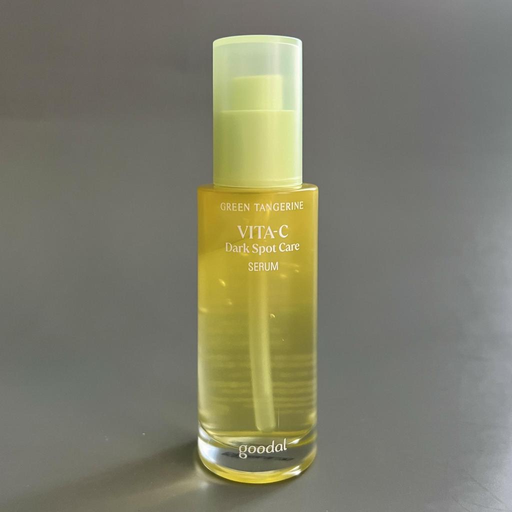 Goodal Набор Green Tangerine Vita C Dark Spot: Сыворотка 40 мл+крем 50 мл+тонизирующий солнцезащитный крем 50 мл+подушечка
