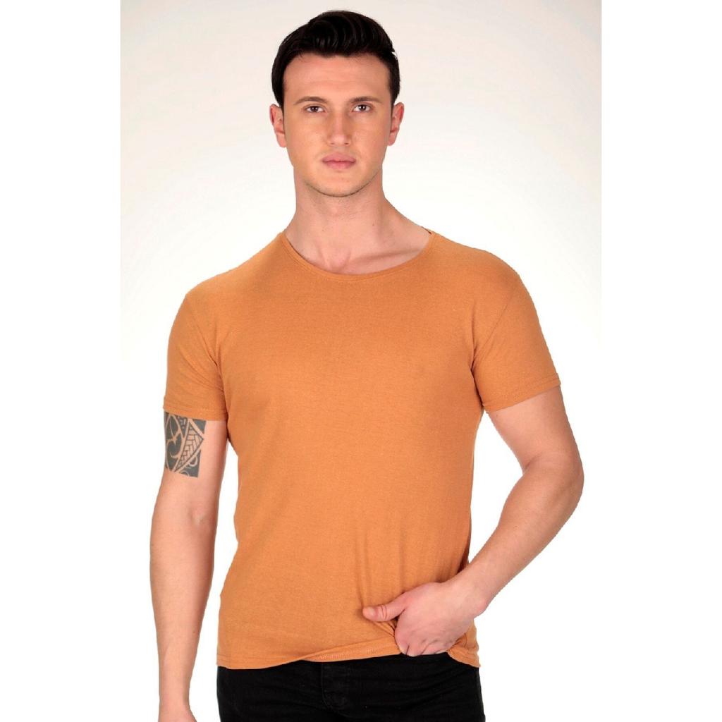 Мужская белая приталенная футболка с круглым вырезом