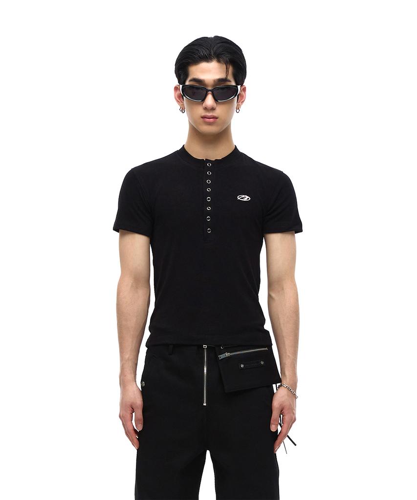 MORE THAN BLACK Logo Snap Half Sleeve