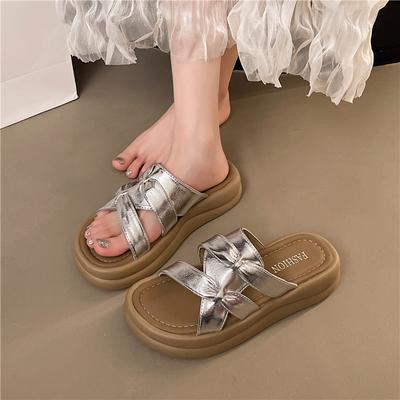 Пляжные крутые шлепанцы на толстой подошве 2025 новая летняя обувь изысканный высококлассный однотонный круглый носок на одном ремешке