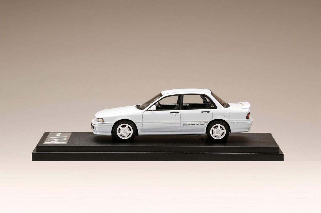 MARK43 Mitsubishi Galant 1990 Custom Version Sophia White Готовый продукт 1/43 VR-4 (Е39А)