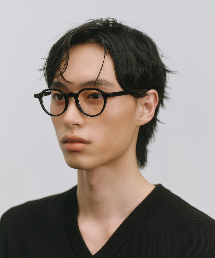 Manomoseu Tom C1