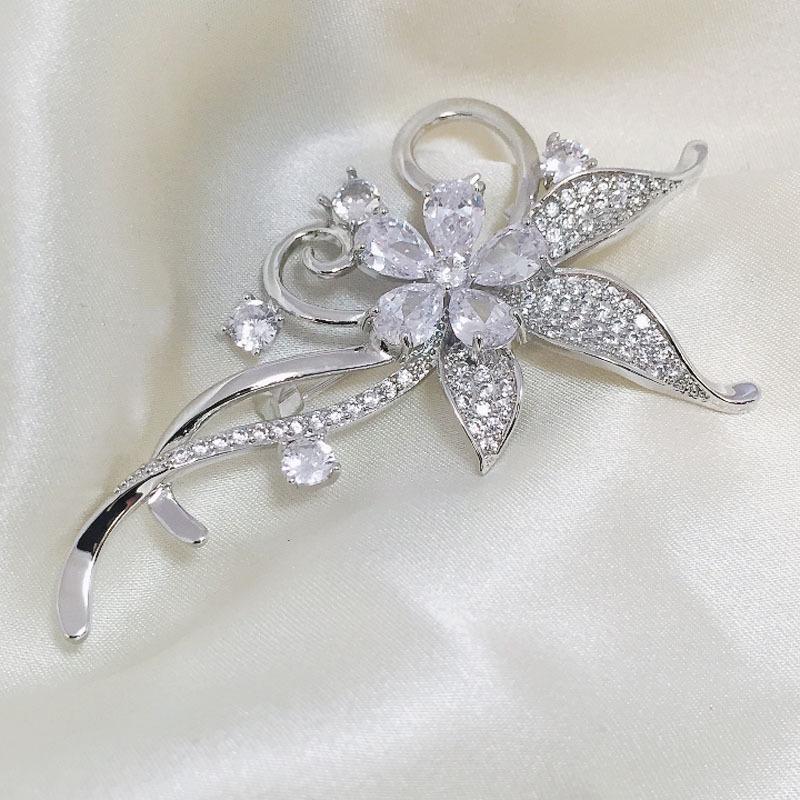 Korean Zircon Flower Brooch: Elegant Copper Inlaid Pin for Coats and Suits