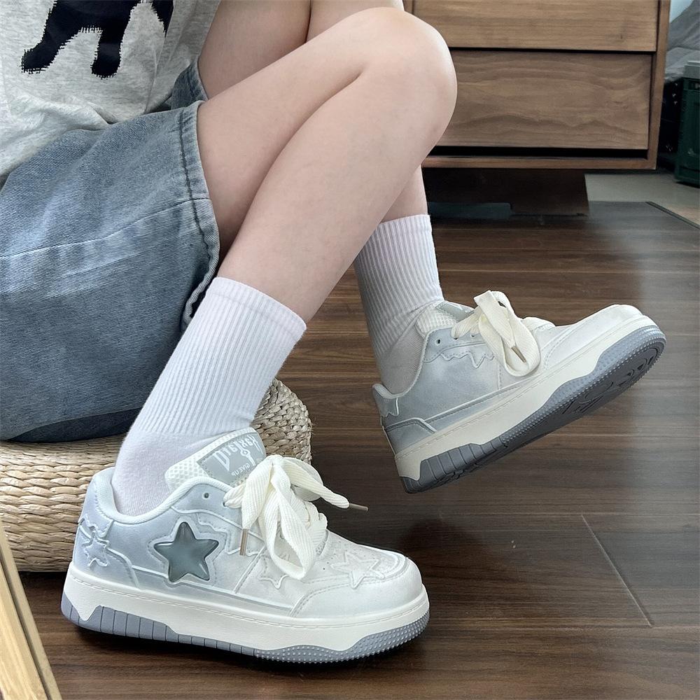 Осень и зима новый взрыв ниша универсальные звезды 2024 спортивная и досуговая обувь белые туфли повседневная обувь допамин женская обувь обувь для доски