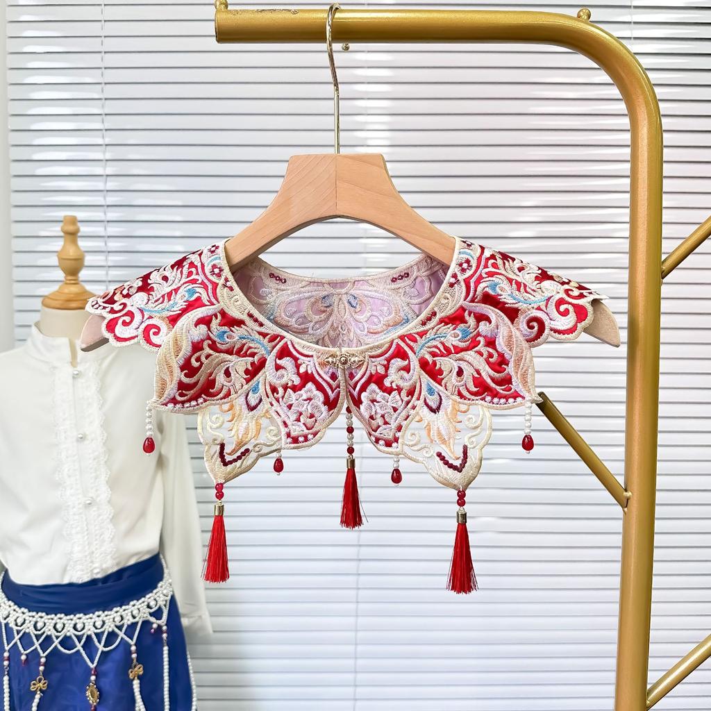 Этнический стиль Красная вышитая пряжка Ханьфу лошадь платье украшение облако плечо Тяжелая промышленность бисер бахрома подвеска накладной воротник