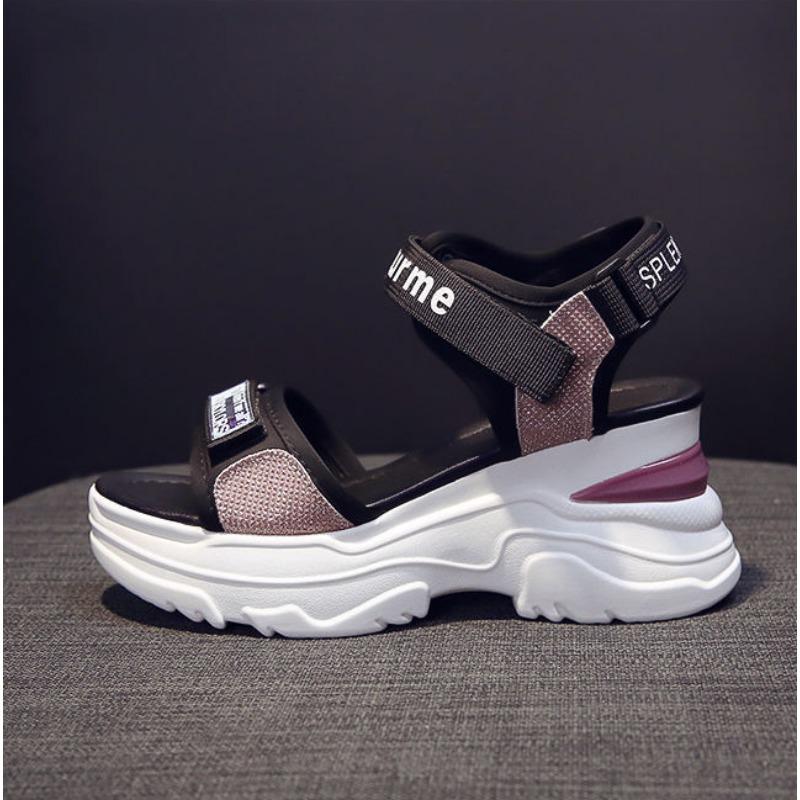 Новые летние женские босоножки на толстой подошве с танкеткой Повседневные босоножки на танкетке, увеличивающие рост Универсальные босоножки