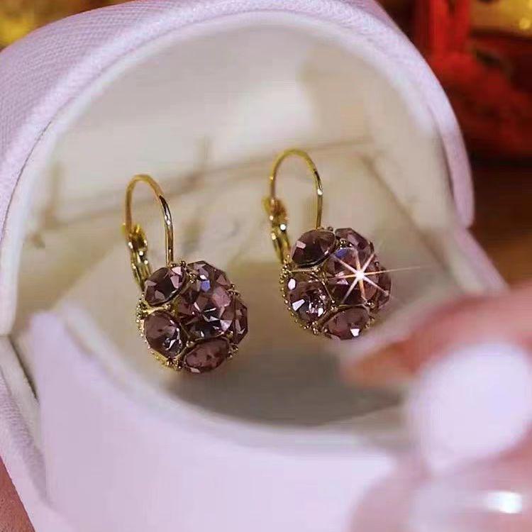 Элегантные серьги-шарики из хрусталя - Новая коллекция осень/зима: Классический, компактный, изысканный дизайн с бриллиантовыми акцентами для модного штриха.