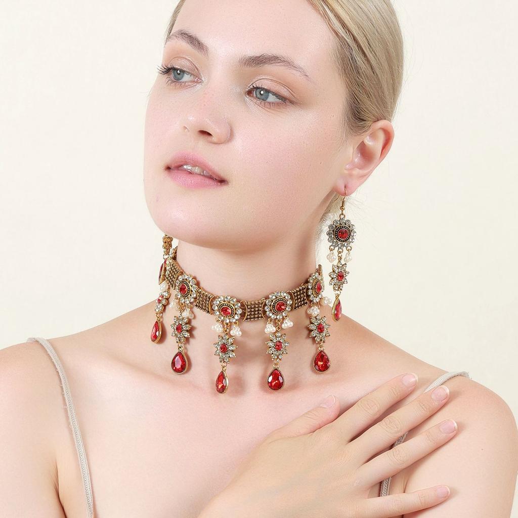 European and American retro ethnic style diamond fringed necklace earrings Bohemian style crystal jewelry set decorations