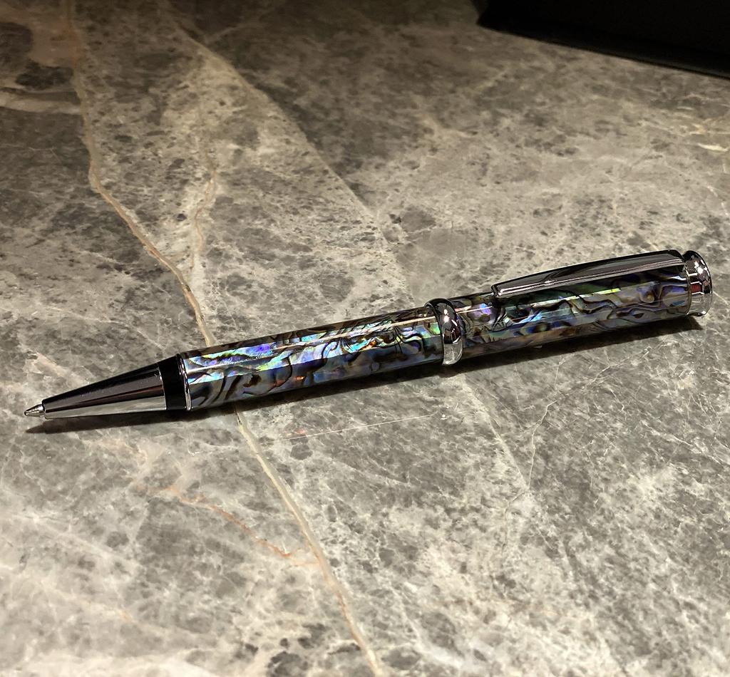 LACHIEVA LUX Luxury Oil Ballpoint Pen Natural Seashell Abalone Abalone German Nib Gift Writing Instrument
