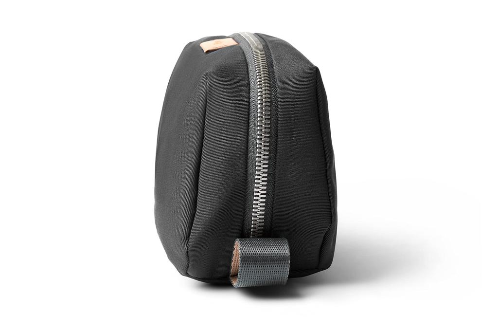 Bellroy Дорожная косметичка-органайзер, водостойкая (для туалетных принадлежностей, парфюма, бритвы, расчески, зубной щетки) (Сланец)
