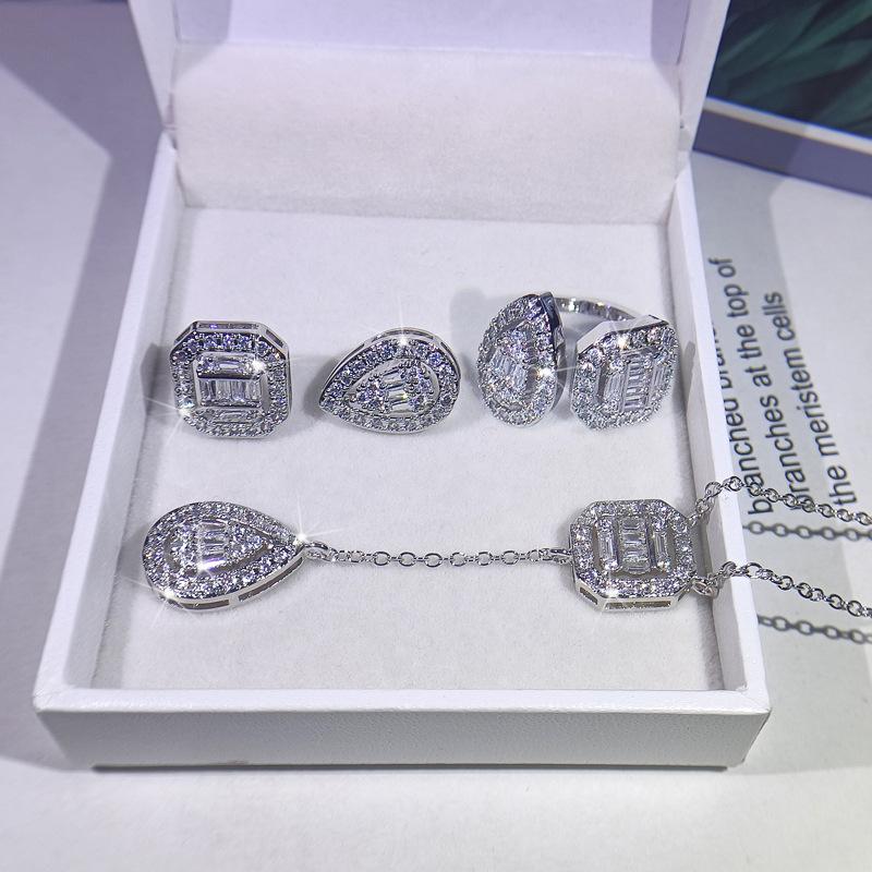 Медные модные новые квадратные длинные циркониевые серьги кольцо ожерелье ювелирные изделия из трех частей для вечеринки на день рождения ювелирный подарок