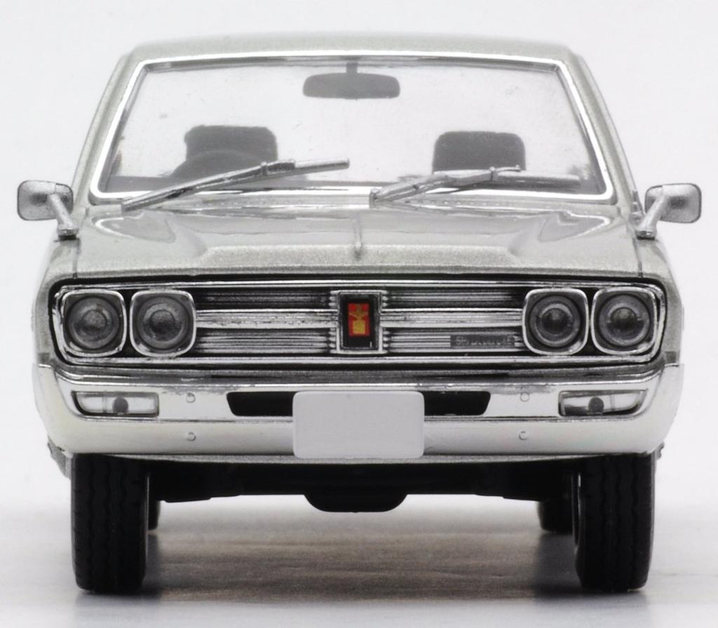 Tomica Limited Vintage Nissan Gloria Super DX Готовая модель LV-N43-05a (Серебряный)