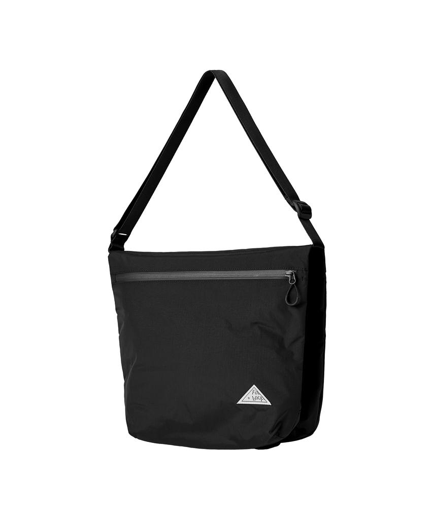 Foundpocket Маленькая черная сумка через плечо