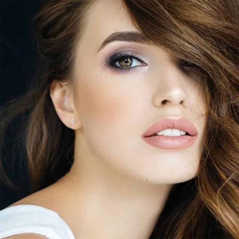 Круглые серьги-коготь с цирконием: Дизайн с тонкими иглами и ромбовидной структурой, нанесенными вакуумным методом, со встроенной застежкой-булавкой и ушной пряжкой