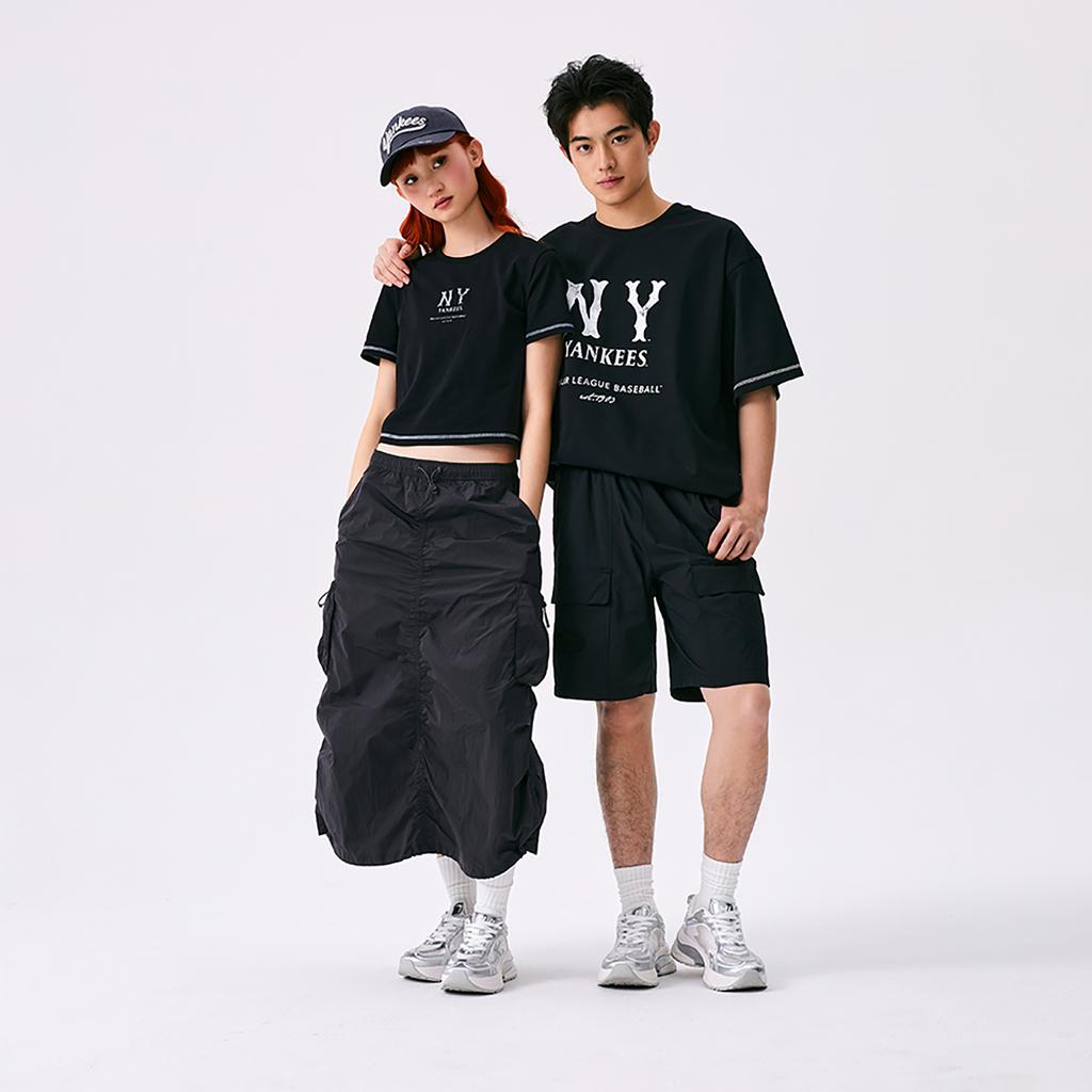 New MLB New York Yankees Basic Collection SS25 T Shirt Women's Black 3FTSB0453-50BKS