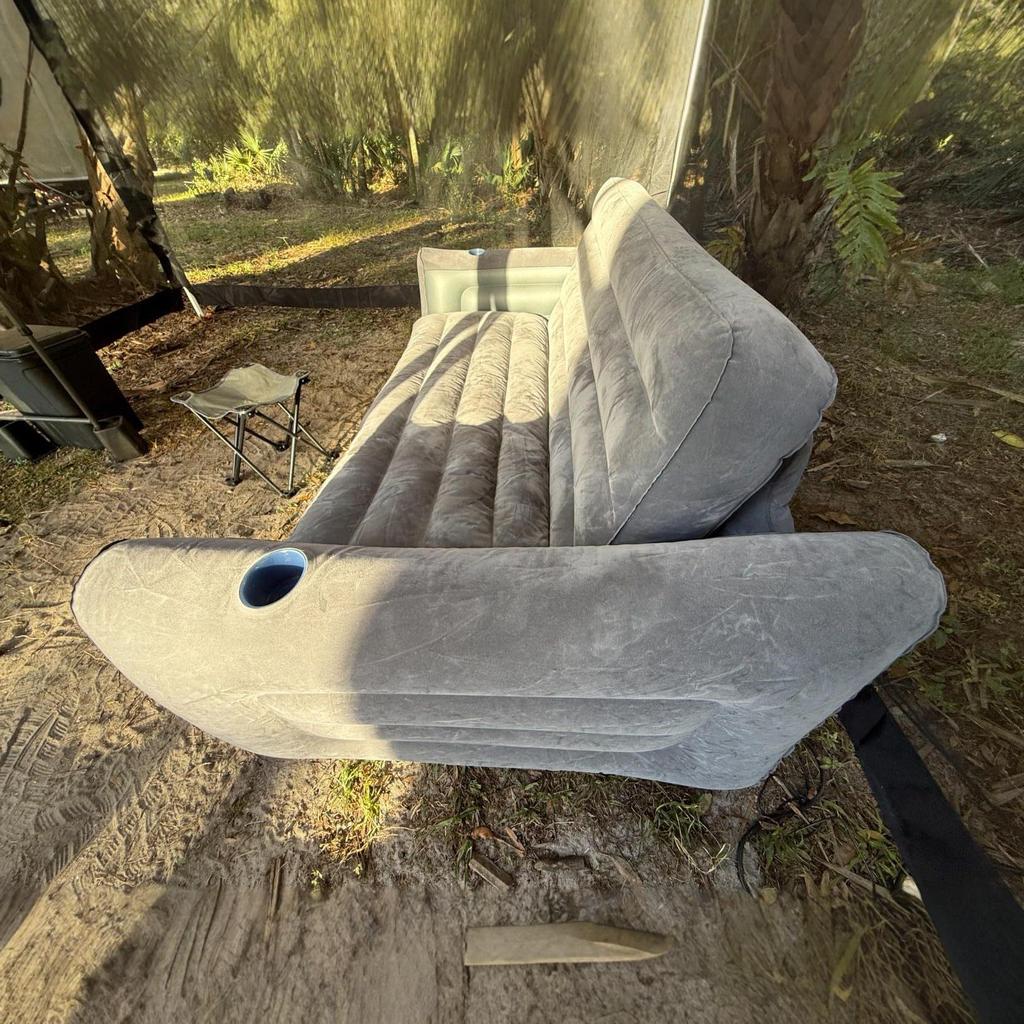 Надувной диван-кровать тройного назначения