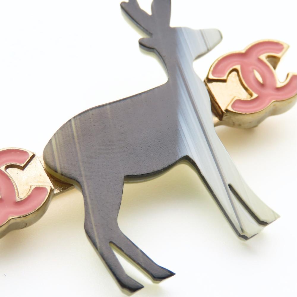 Used CHANEL Brooch metal 8.4g gold black reindeer