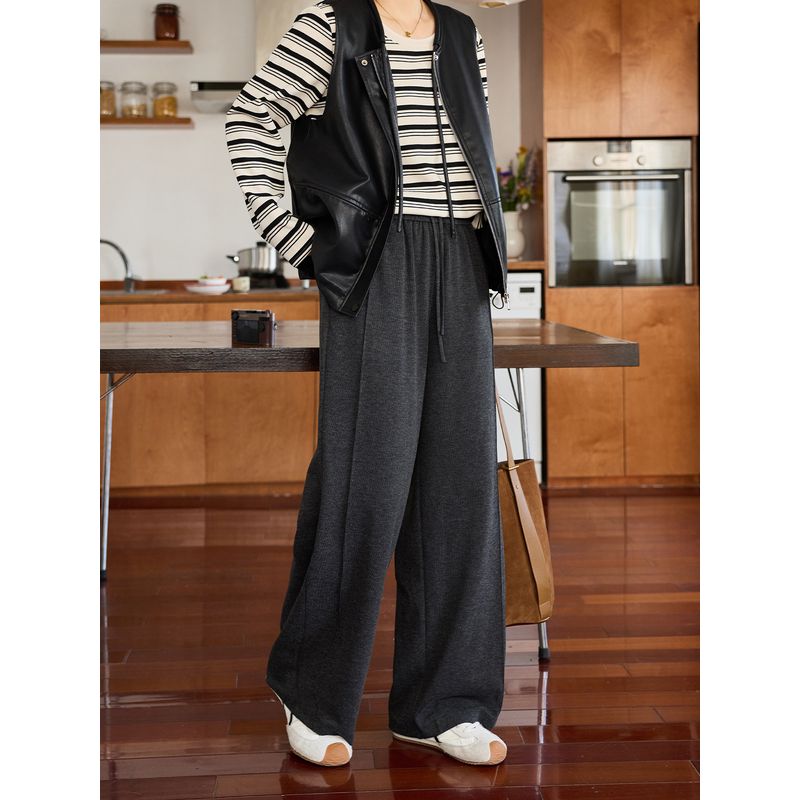 Women's Clothing: Slimming Pants in Two Versions - Hide Flaws and Make You Look Slim, Spring Season Hip-Covering Straight-Leg Casual Pants for Women