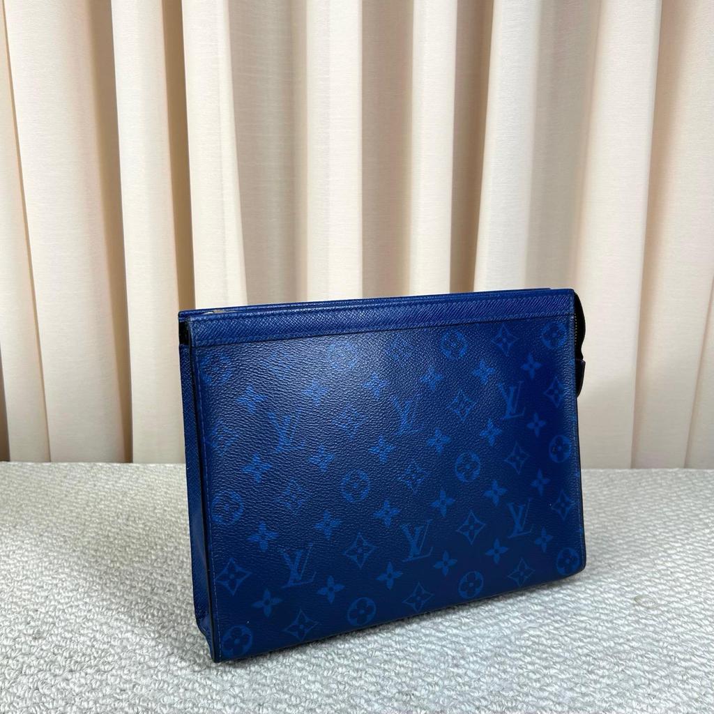 [Б/У] Pochette Voyage Classic Monogram Портативная косметичка на молнии Средняя - Очень хорошее состояние #EFSP4K