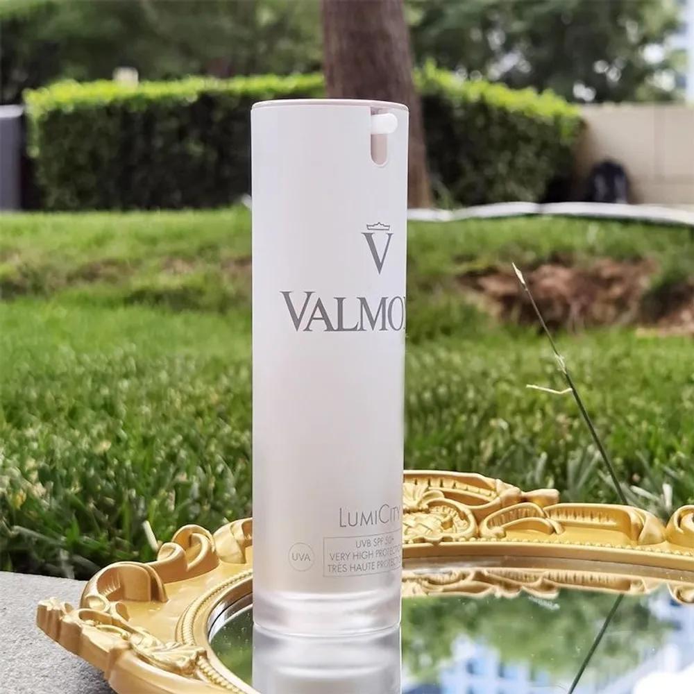 Valmont Luminosity SPF50+ (UV Protection Glow Shield) 30ml