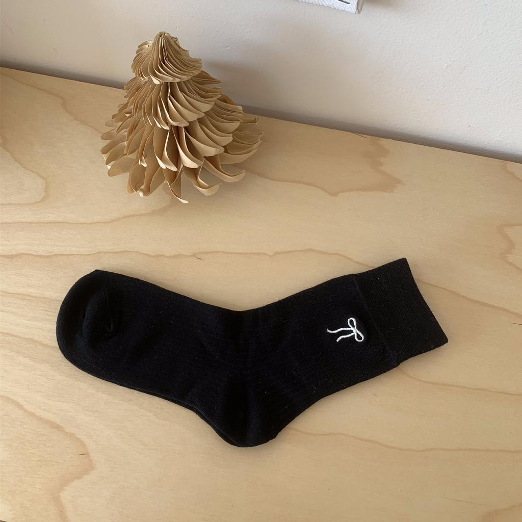 Autumn Socks Embroidered Bow Mid-Tube Socks Socks Trendy Solid Color Versatile Cotton Socks