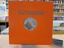 12-дюймовая пластинка NAUGHTY BY NATURE - Rock & Roll / Rah Rah / Wild Muthaf TV23900P TVT Records 2002 США Рэп и Хип-Хоп/R&B Б/у