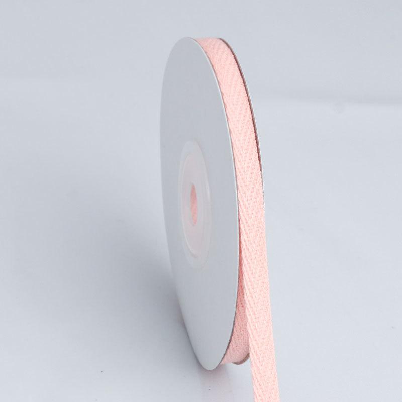 Романтичная и уютная елочка из хлопковой ленты своими рукамиАксессуары для костюмовТканая хлопковая лентаЛентаЦветная лентаЛента для воротникаГрубая одеждаШапкиАксессуары