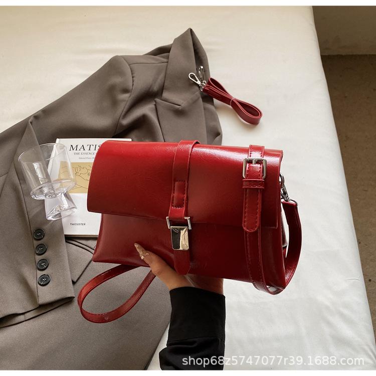 Retro casual commuter bag women's simple and versatile bucket bag 2025 spring niche fashion one-shoulder underarm bag