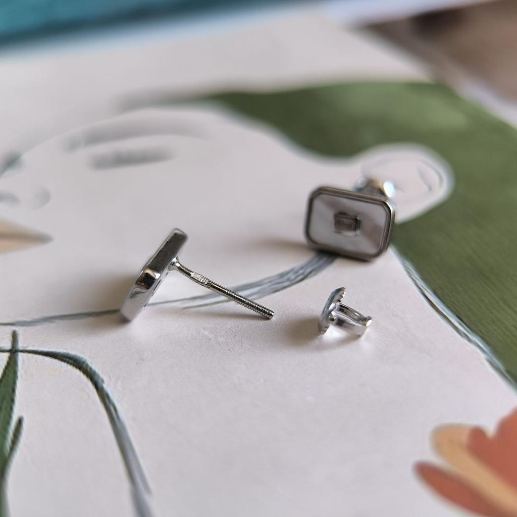 Серебряные серьги с натуральным перламутром, фианитами (2184690)