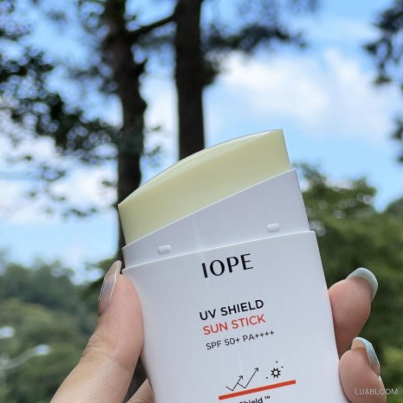 Iope Солнцезащитный карандаш UV Shield 20 г SPF50+/PA++++ (+Бесплатный подарок)