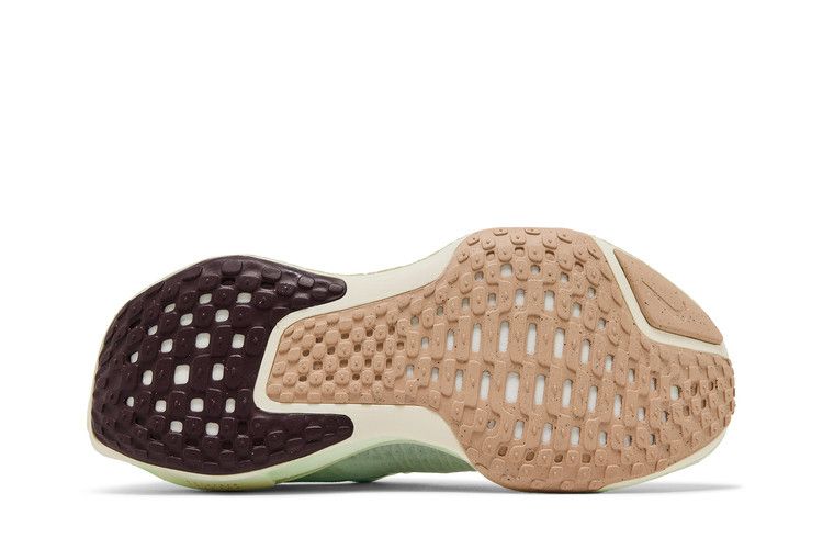 Nike ZoomX Invincible Run 3 Едва Зеленый Фиолетовый Туман (Женский)