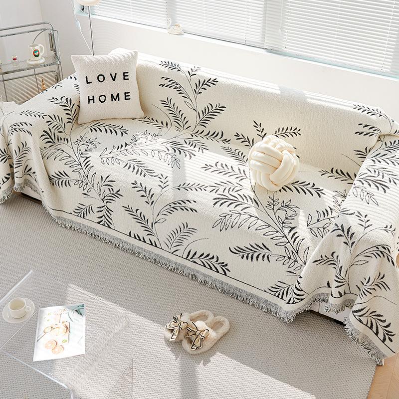 Чехол для дивана из жаккардового полотна с шенилловым отворотом, универсальный чехол для дивана на все времена года, нескользящий чехол для одеяла с защитой от царапин от кошек