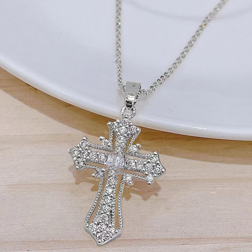 European and American popular jewelry, rhinestone-inlaid cross necklace, simple and fashionable, cross and versatile hanging