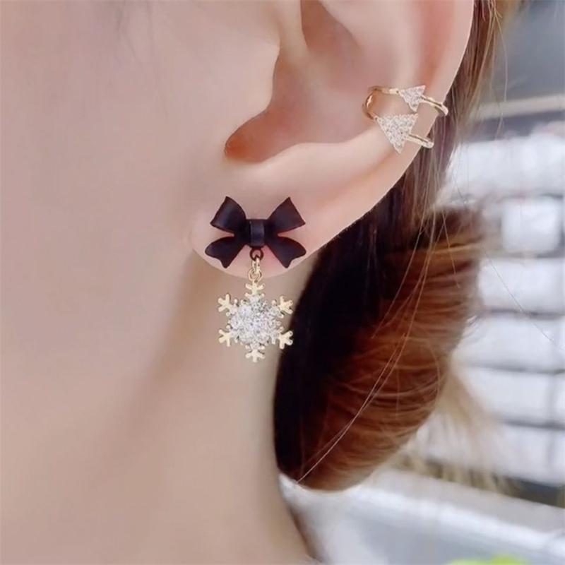 Black Red Snowflake Pendants Earrings for Women Bowknot Top Sweet Korean Fashion Girls Crystal Hanging Earings Winter Decor