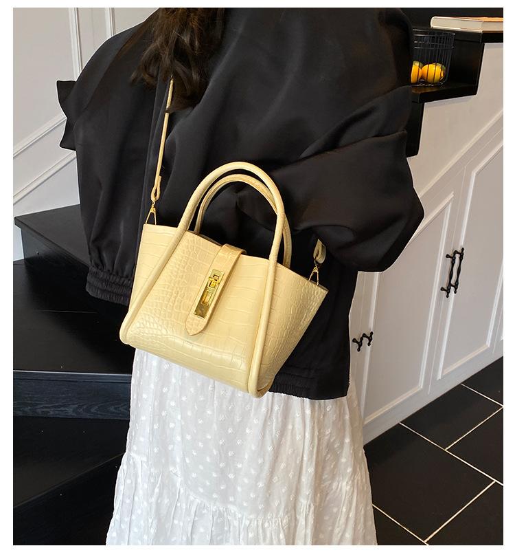 Модная маленькая сумка с крокодиловым узором женская 2025 новая супер горячая универсальная сумка-мессенджер популярная сумочка сумка-ведро