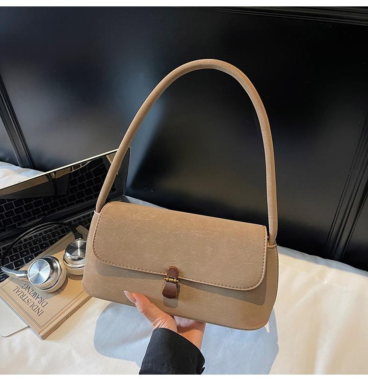 High-end retro underarm bag women's 2025 new commuter handbag fashionable commuter shoulder bag
