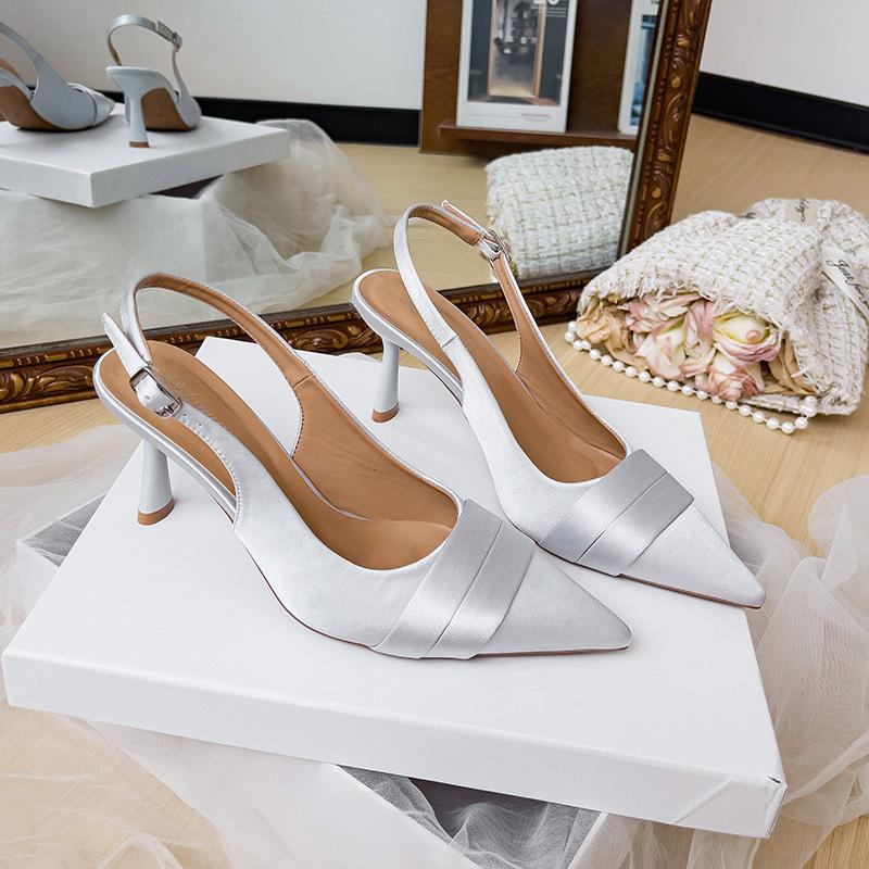 Остроконечные серебристые туфли на высоком каблуке женские туфли-стилет 2025 новые летние сандалии большого размера с застежкой-молнией на голову французский темперамент пустые одинарные туфли