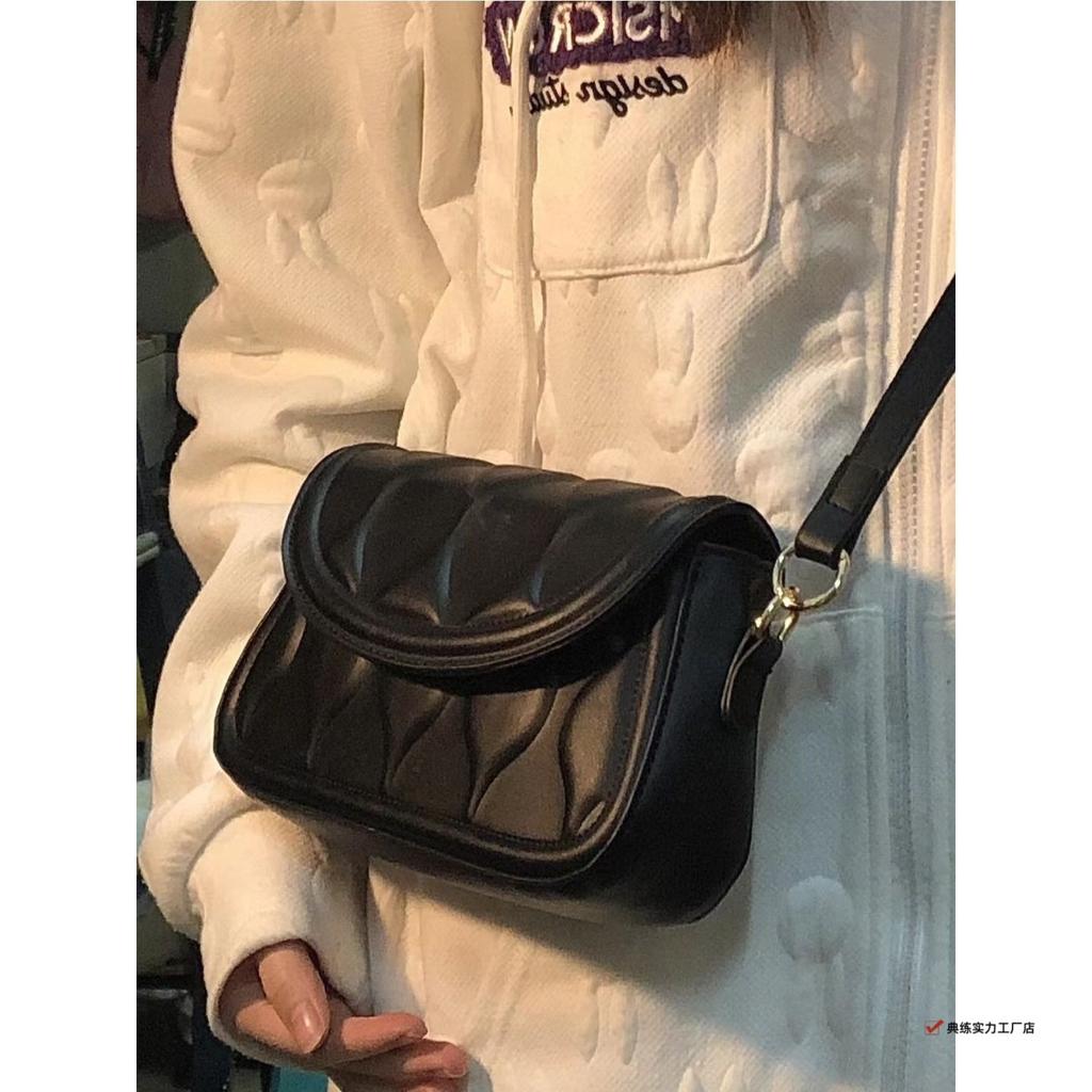 French Niche Design Underarm Bag Women's Autumn and Winter New Handbag High-grade Texture Single Shoulder Oblique Span Bag Tide