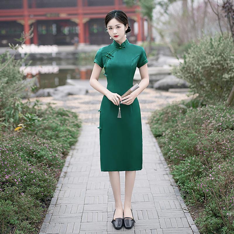 Elegant Slim Cheongsam Dress In Thickened Imitation Silk with Heavy Acetic Acid Satin – Red, Black, Green for Daily or Bridal Wear